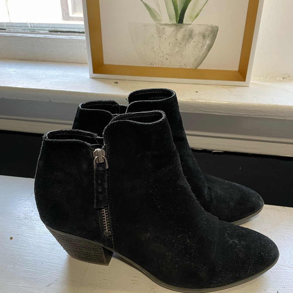 Frye Black suede ankle boot